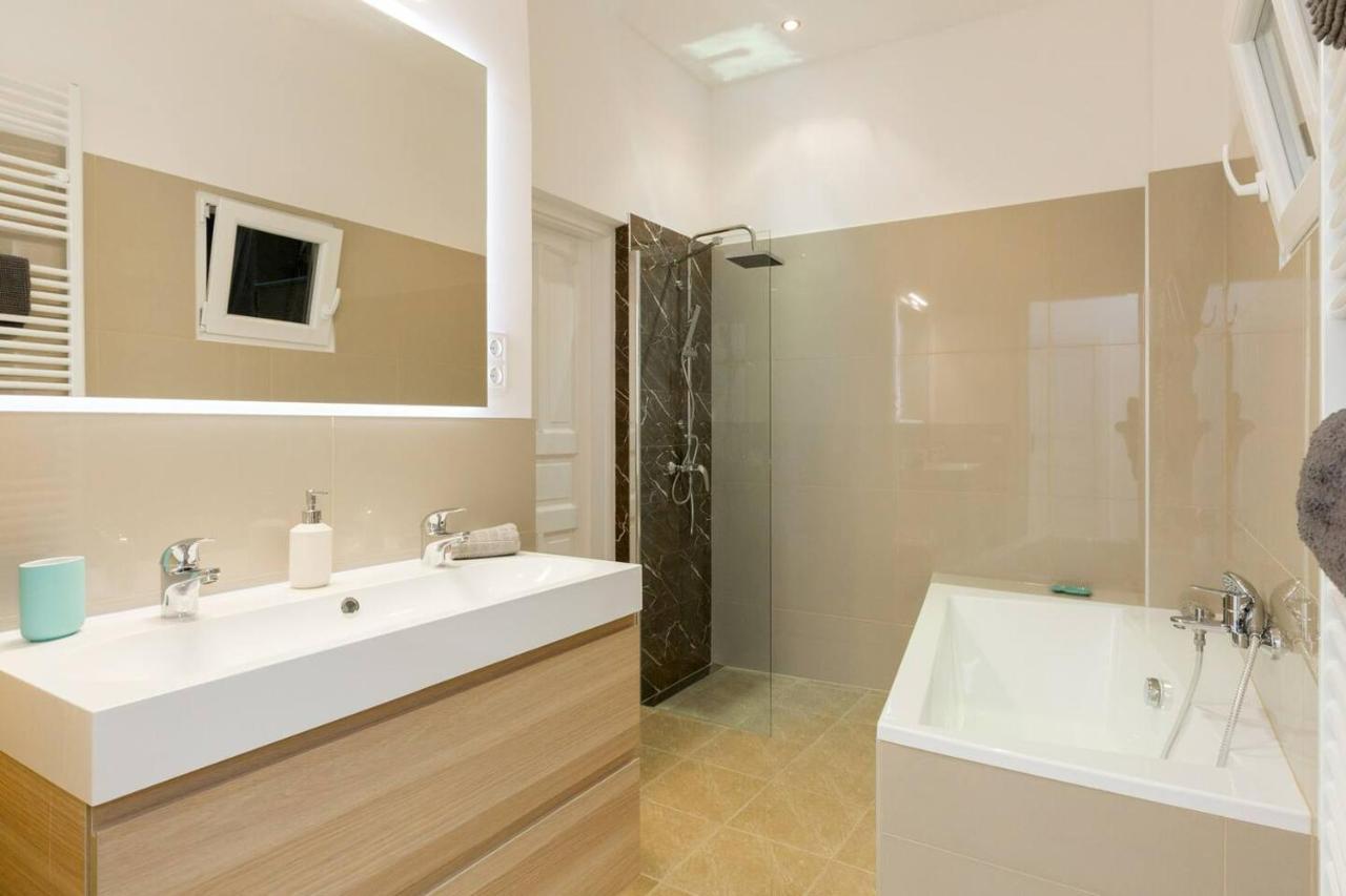 Kresz Geza 29 Westend Station 2 Bedrooms+Living Ac Boedapest Buitenkant foto