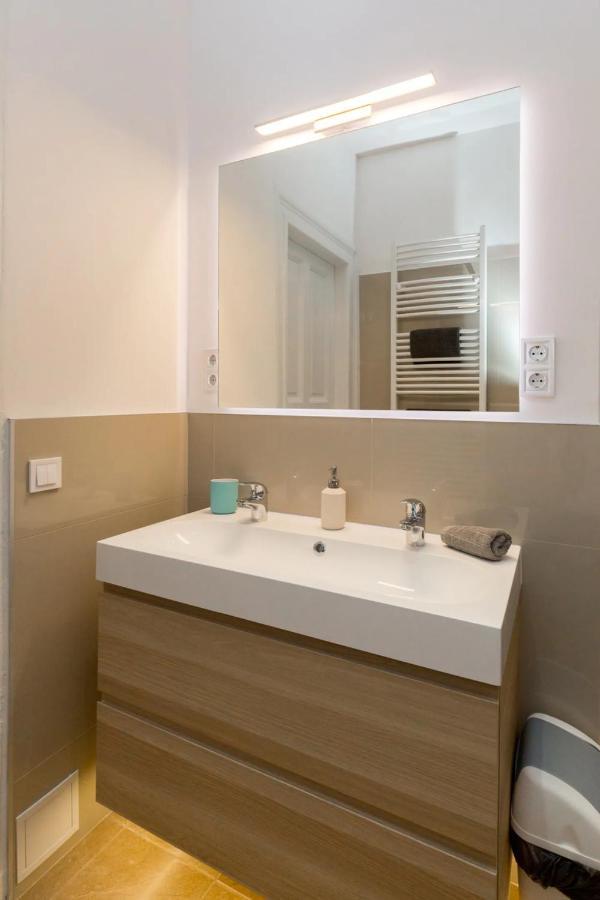 Kresz Geza 29 Westend Station 2 Bedrooms+Living Ac Boedapest Buitenkant foto